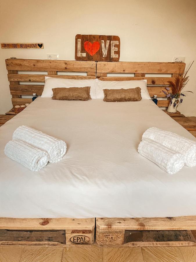 El Mas Benet Bed & Breakfast Ventallo Exterior photo