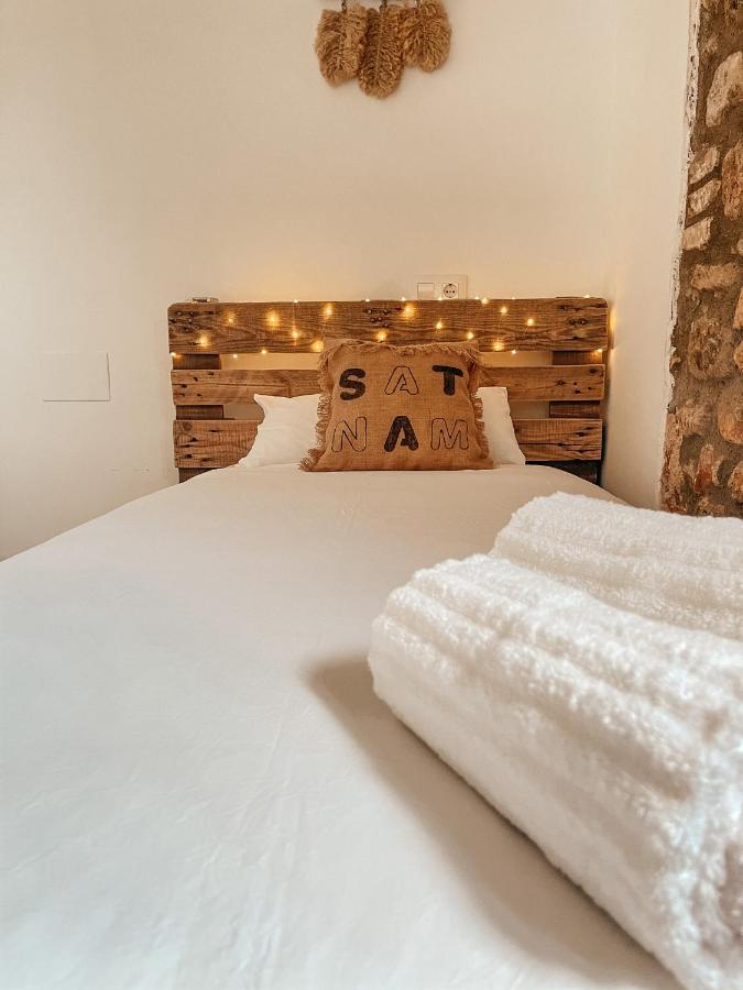 El Mas Benet Bed & Breakfast Ventallo Exterior photo